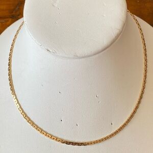 Artistry- Elegant Gold tone Linked Women's Necklace - Polished Chain